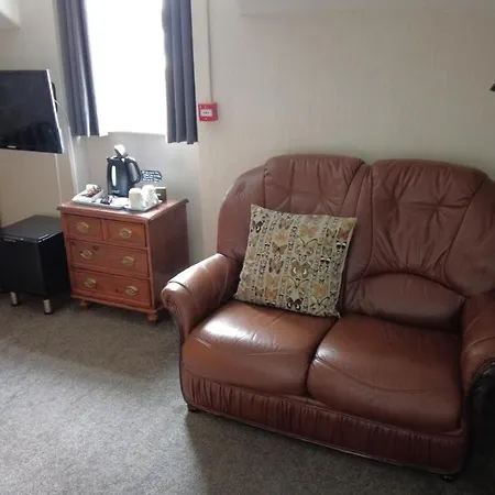 Colbourn Bed And Breakfast-2